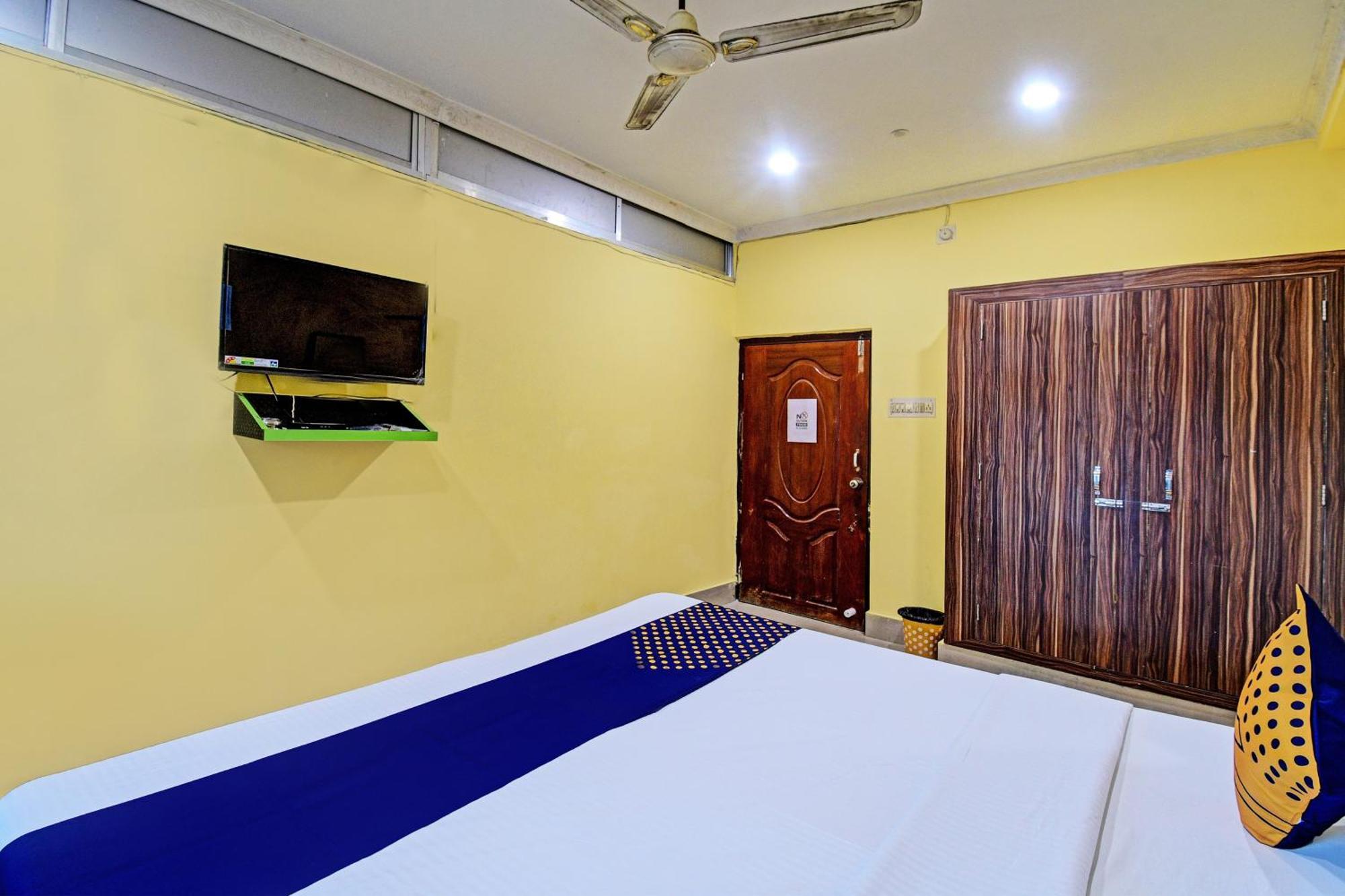 Oyo Flagship Pratikshya Guest House Baripada Bagian luar foto